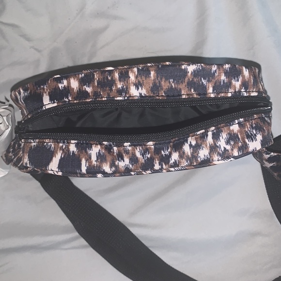 Cheetah belt bag - Picture 5 of 6